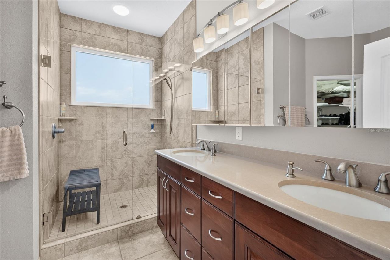 8415 Whispering Woods Court, Bradenton, FL 34202 Photo