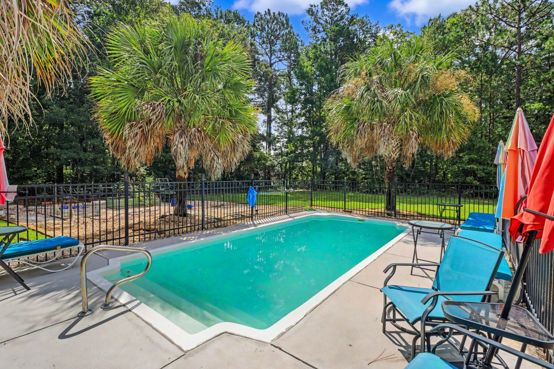151 Poplar Creek Drive Photo 34