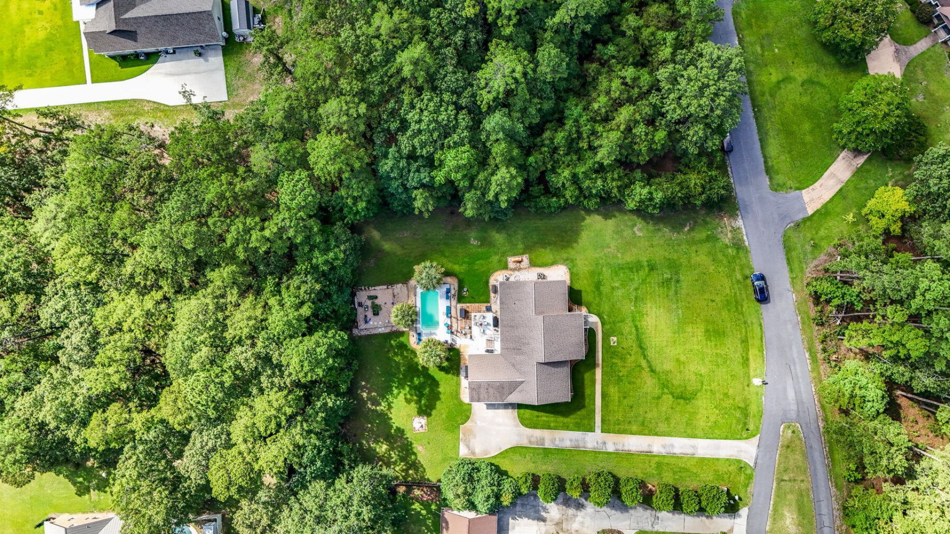 151 Poplar Creek Drive Photo 39