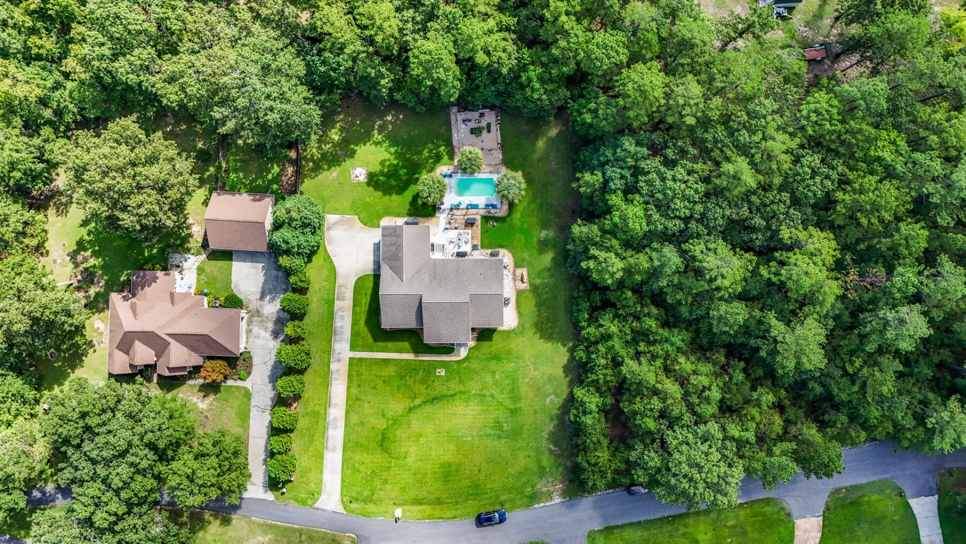 151 Poplar Creek Drive Photo 40