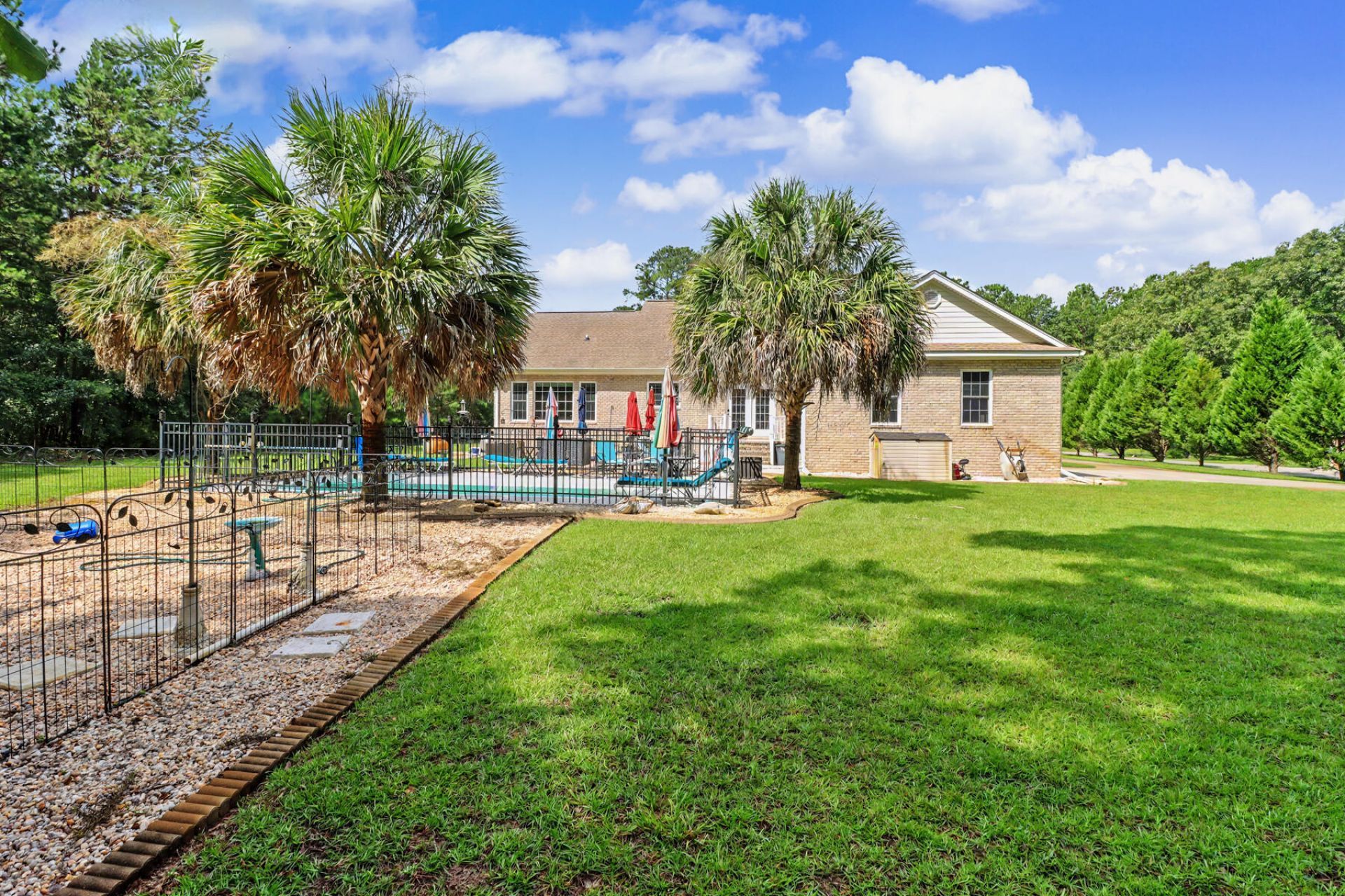 151 Poplar Creek Drive Photo 46