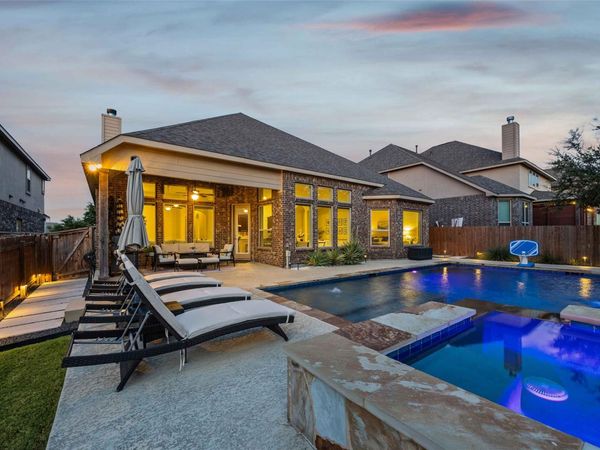 905 Bliss LN, Leander, TX 78641