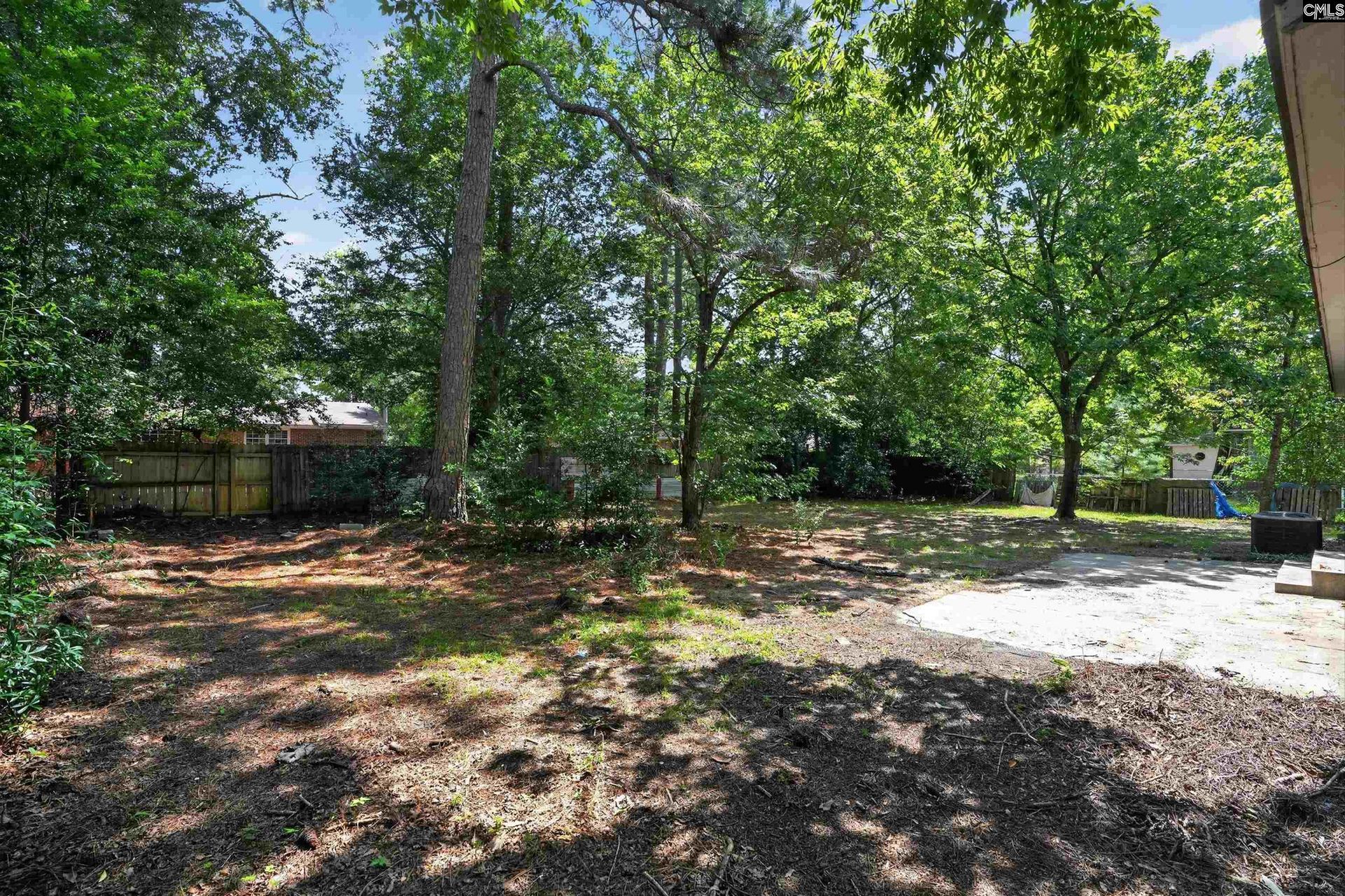 208 Bob White Avenue  Photo 5