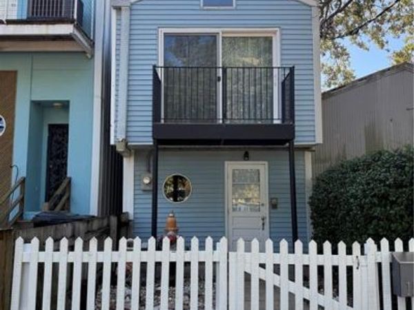 158 S ROADWAY Street , New Orleans, LA 70124