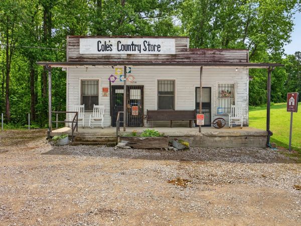 11710 Nashville Hwy , Baxter, TN 38544