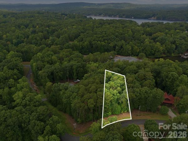 113 Hattaway Drive , Mount Gilead, NC 27371