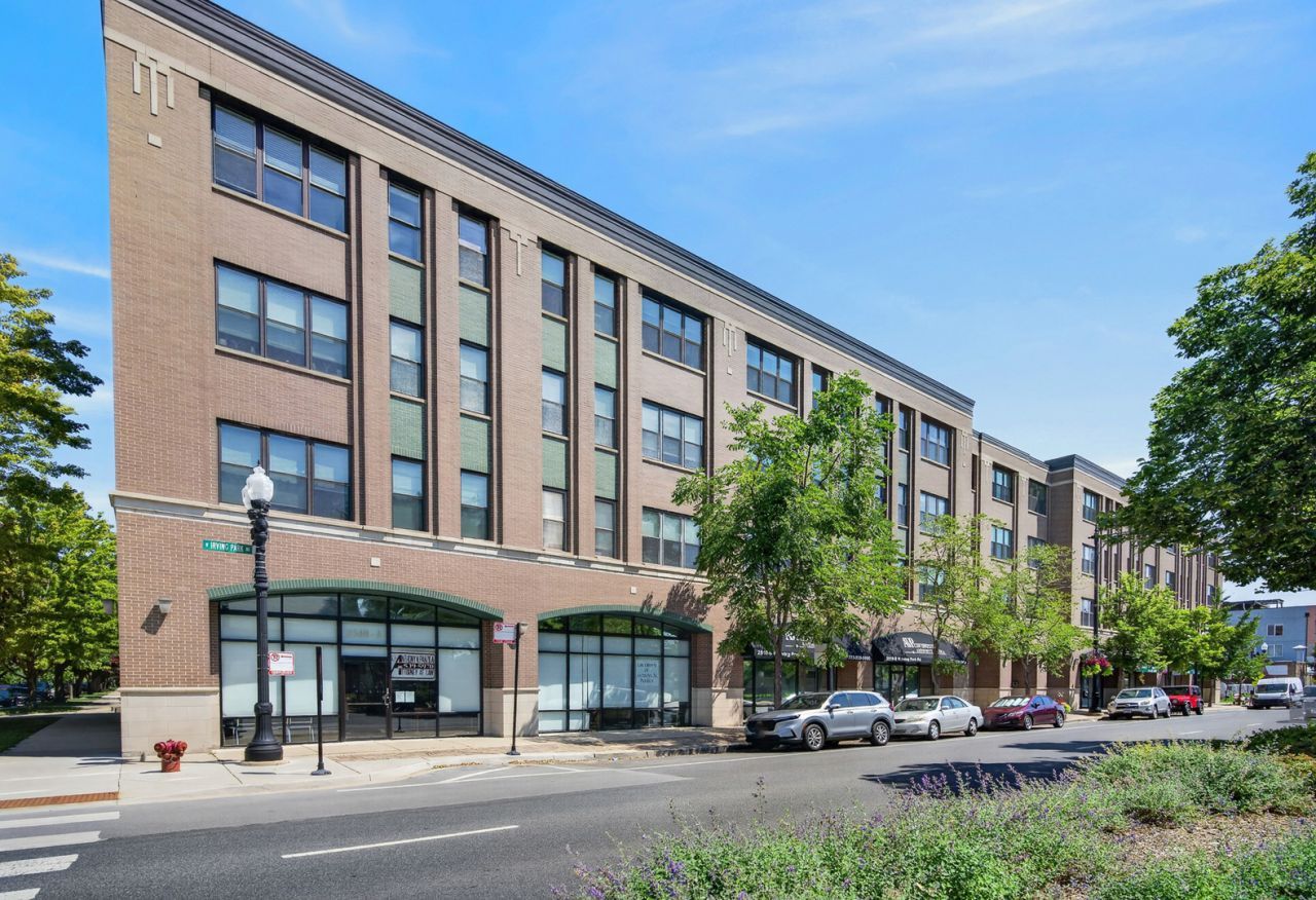 2510 W Irving Park Road, Unit 303, Chicago, IL 60618 Main Photo