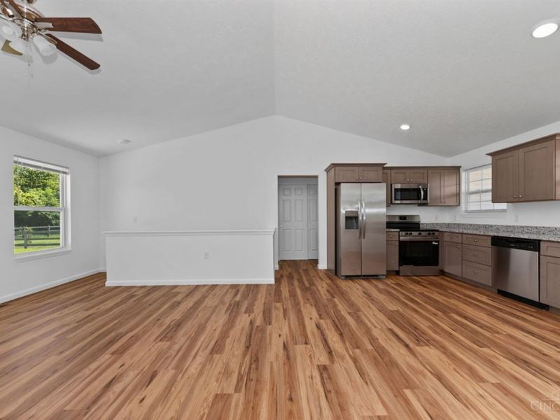 128 Kelly Drive, Williamsburg, OH 45176 Photo 5