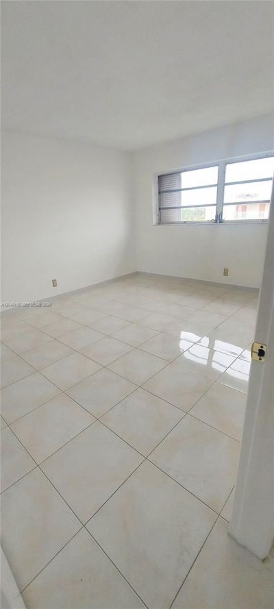 200 NE 12th Ave , Unit 3E, Hallandale Beach, FL 33009 Photo