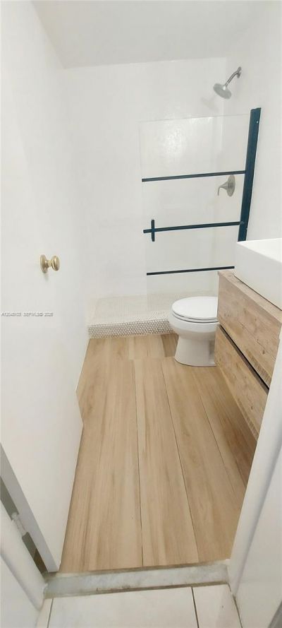 200 NE 12th Ave , Unit 3E, Hallandale Beach, FL 33009 Photo