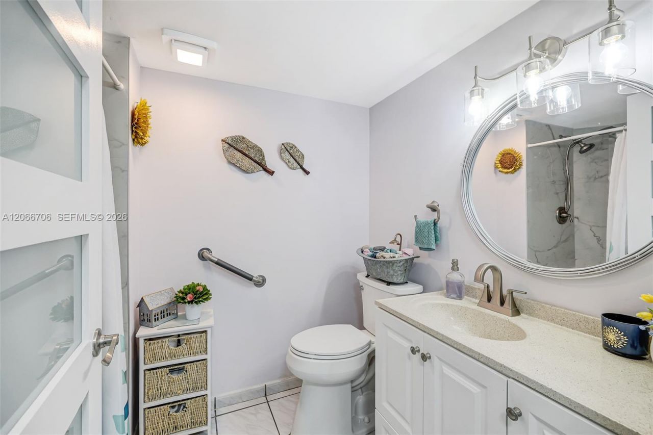 10245 NW 9th St Cir , Unit 102-9, Miami, FL 33172 Photo