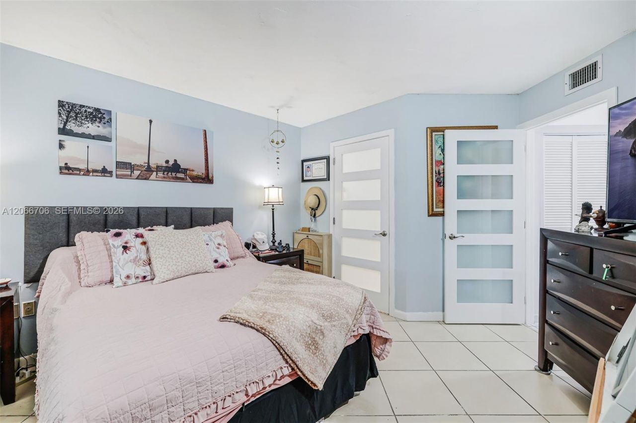 10245 NW 9th St Cir , Unit 102-9, Miami, FL 33172 Photo