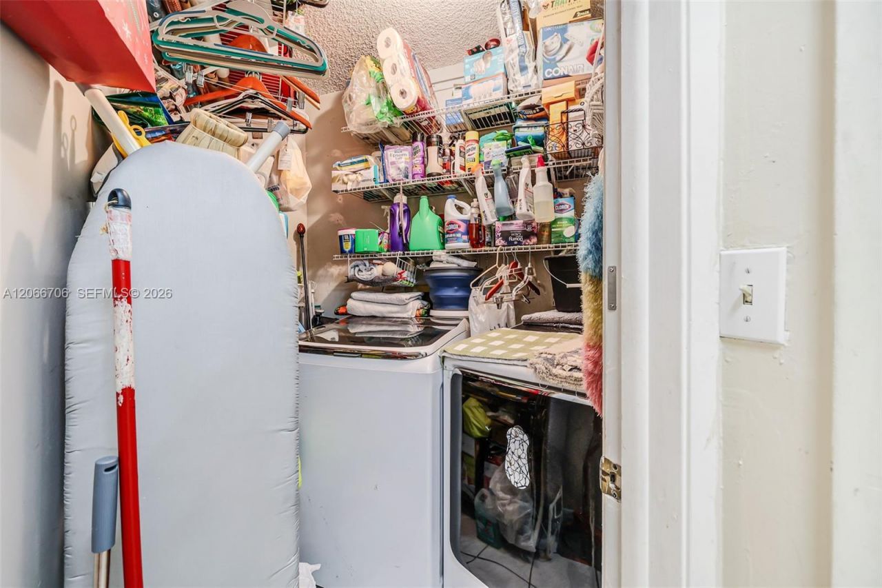 10245 NW 9th St Cir , Unit 102-9, Miami, FL 33172 Photo