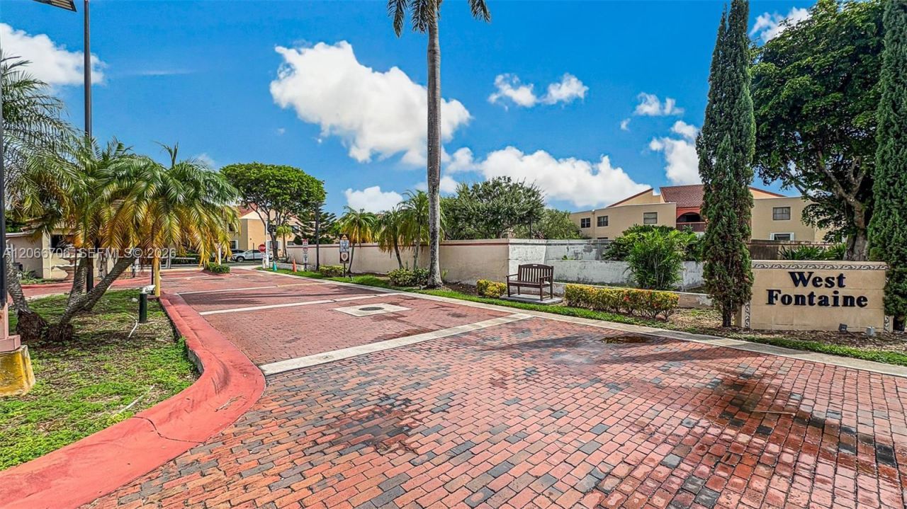 10245 NW 9th St Cir , Unit 102-9, Miami, FL 33172 Photo
