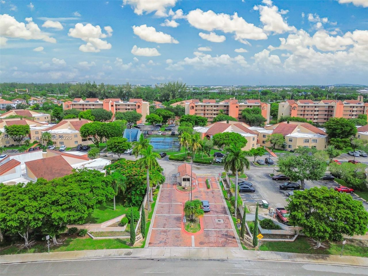 10245 NW 9th St Cir , Unit 102-9, Miami, FL 33172 Photo