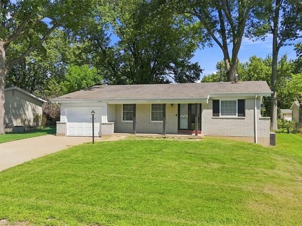 1331 Coppergate Lane , St Louis, MO 63138