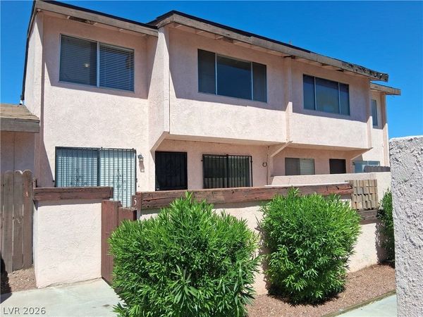 1722 E University Avenue, Unit 5, Las Vegas, NV 89119