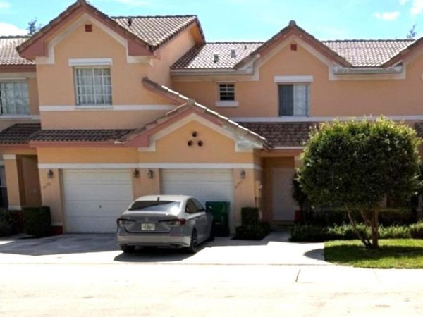 2140 SW 87TH Way, Miramar, FL 33025