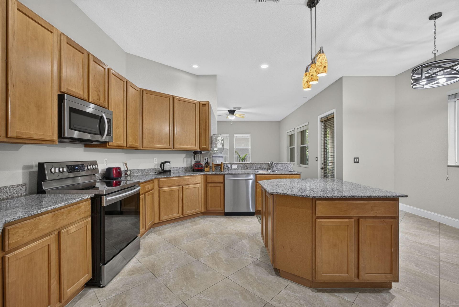 742 Cresta Circle, West Palm Beach, FL 33413 Photo