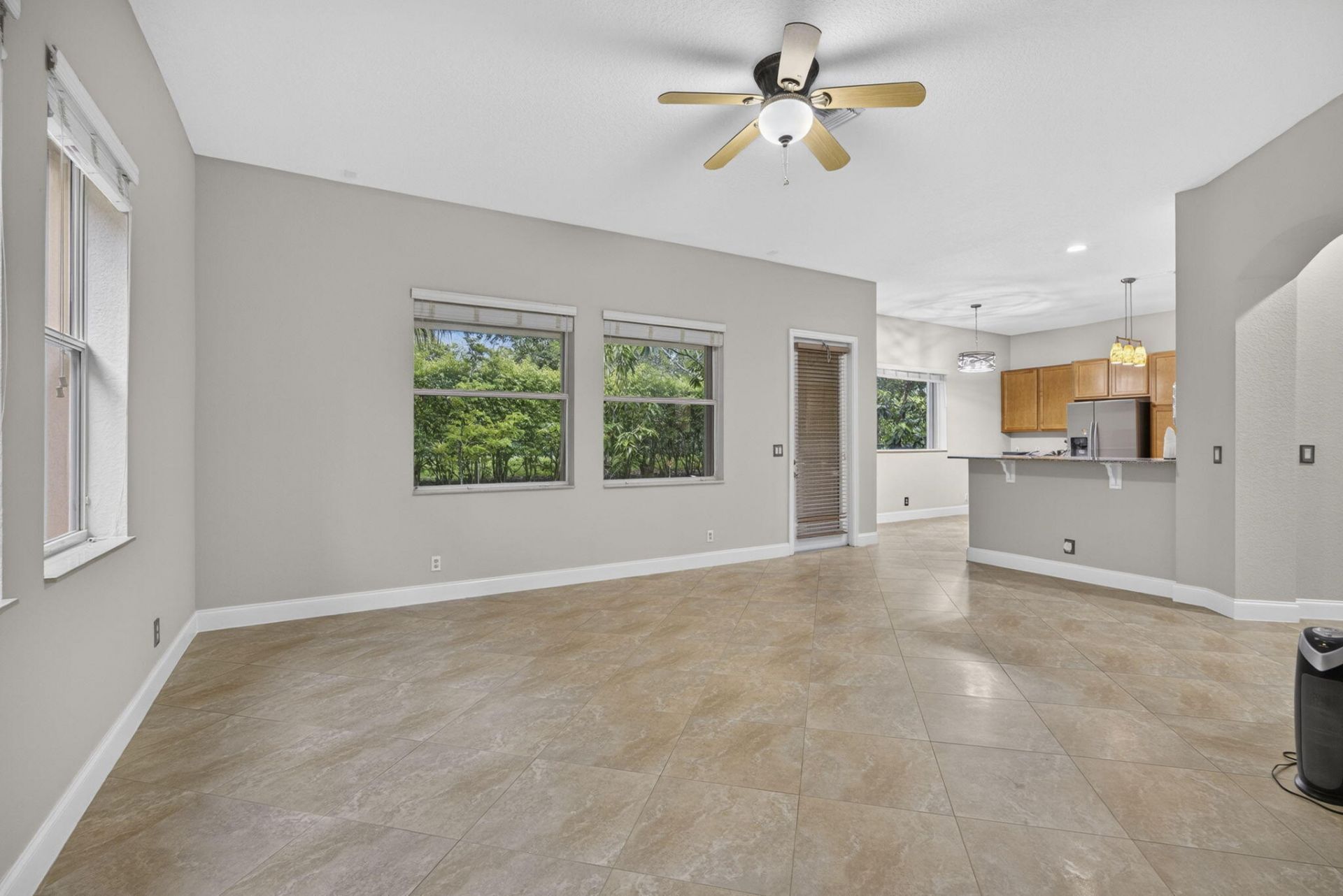 742 Cresta Circle, West Palm Beach, FL 33413 Photo