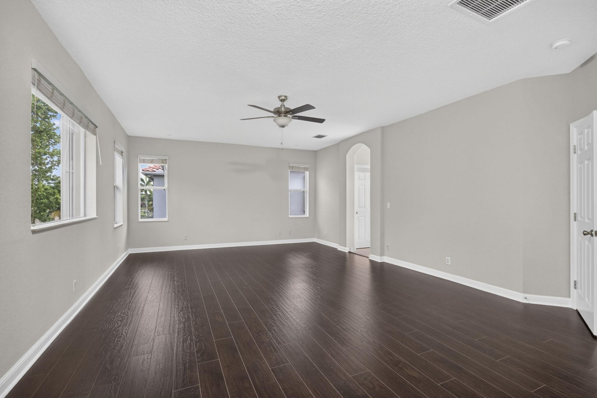 742 Cresta Circle, West Palm Beach, FL 33413 Photo