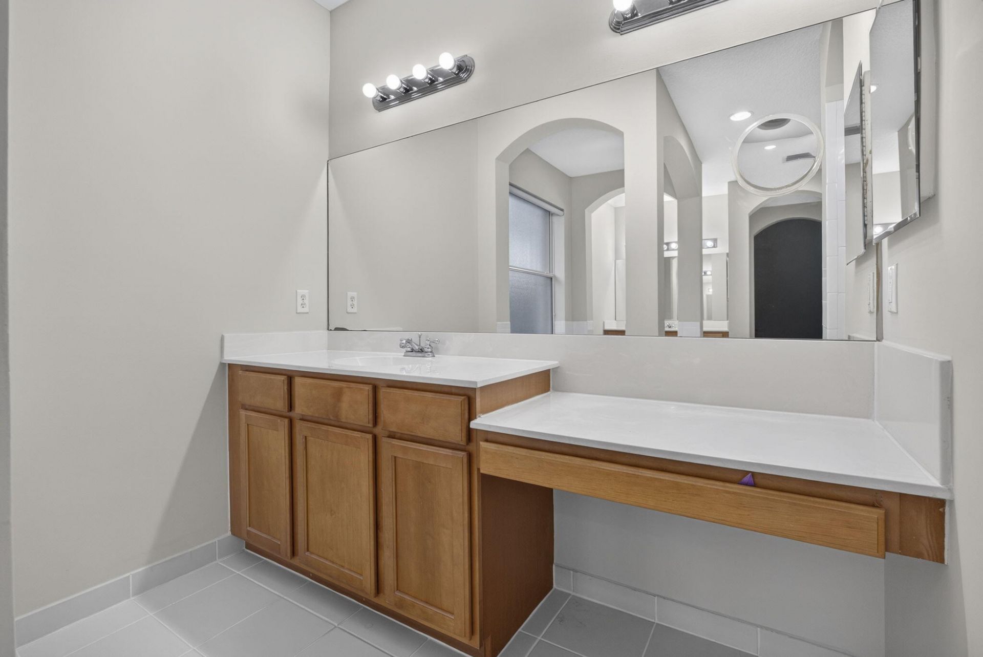 742 Cresta Circle, West Palm Beach, FL 33413 Photo