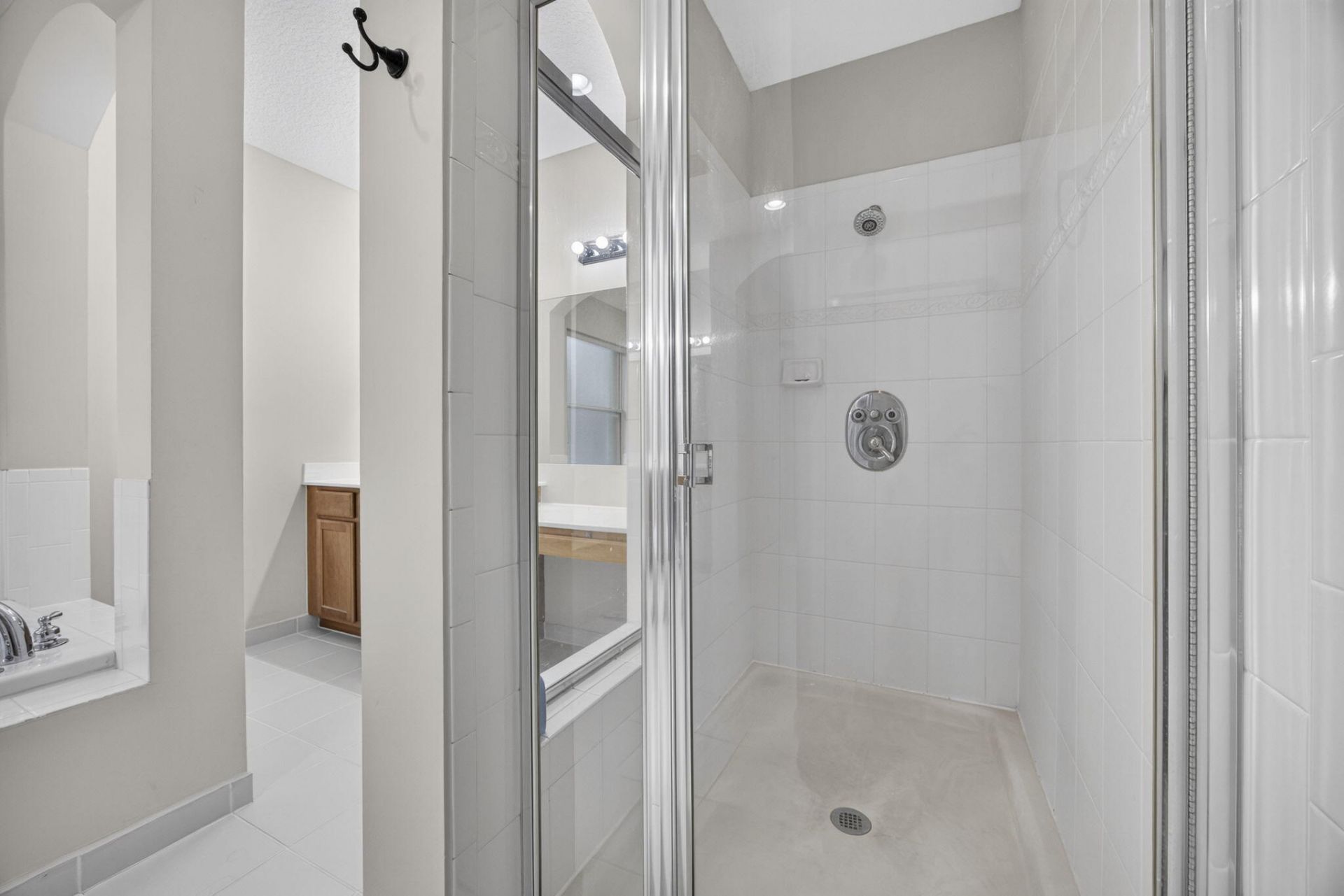 742 Cresta Circle, West Palm Beach, FL 33413 Photo