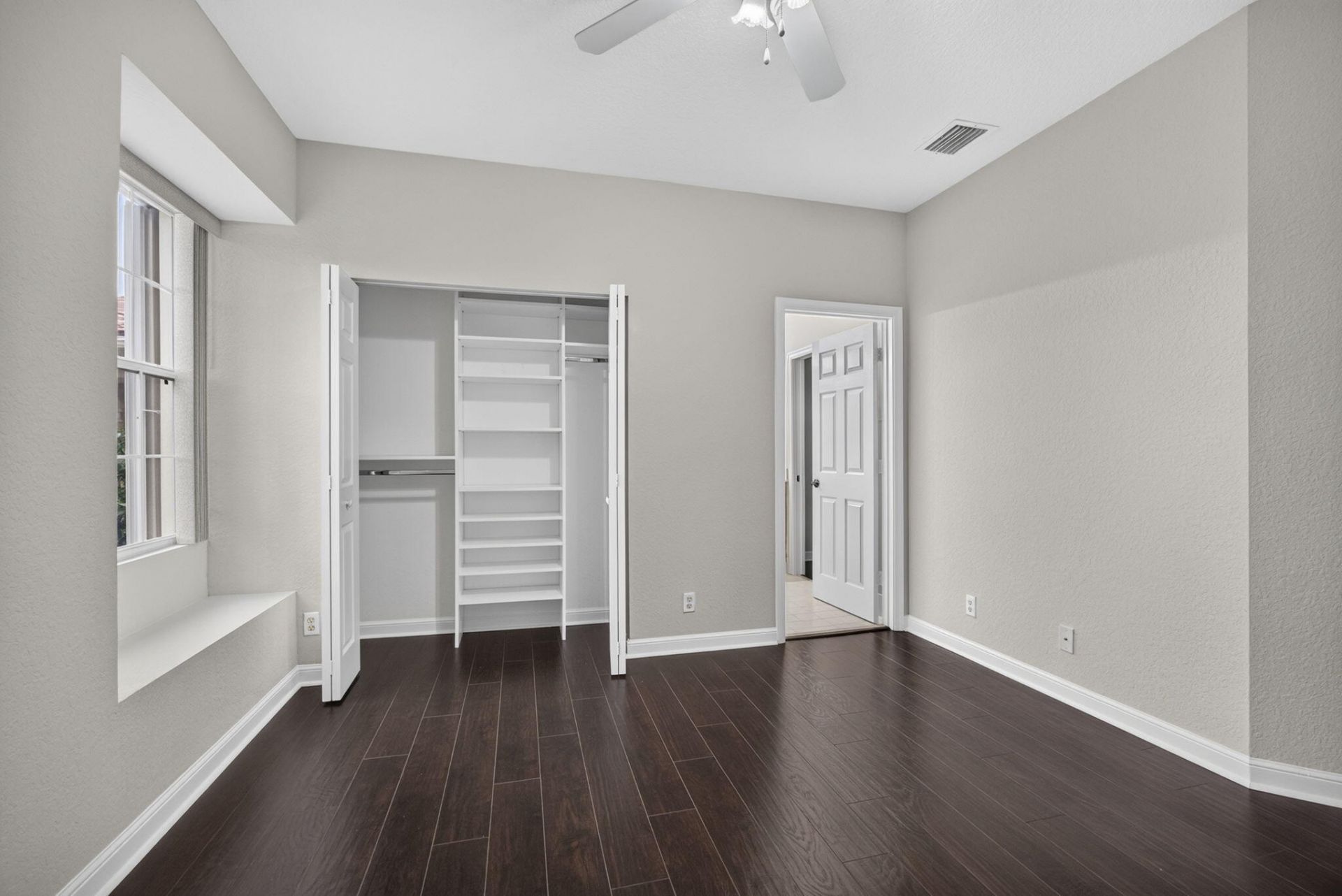 742 Cresta Circle, West Palm Beach, FL 33413 Photo