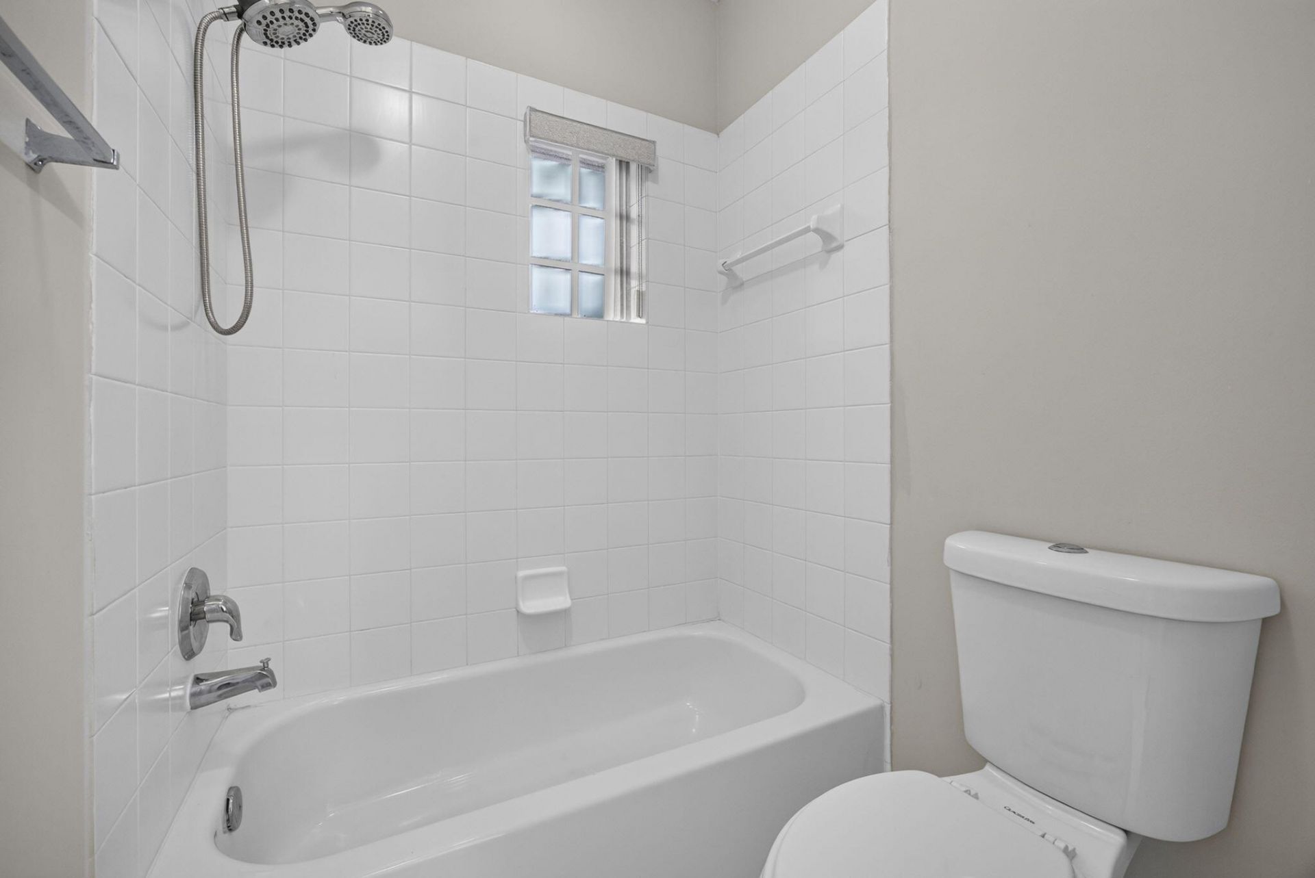 742 Cresta Circle, West Palm Beach, FL 33413 Photo