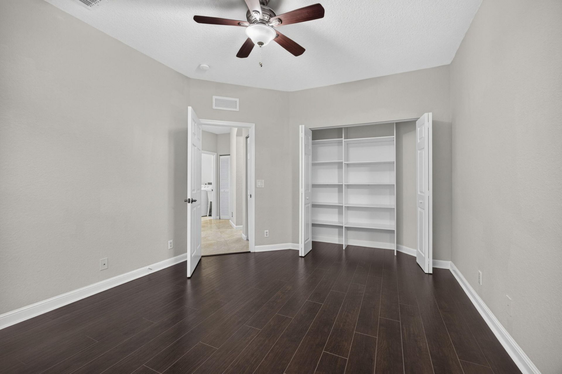 742 Cresta Circle, West Palm Beach, FL 33413 Photo