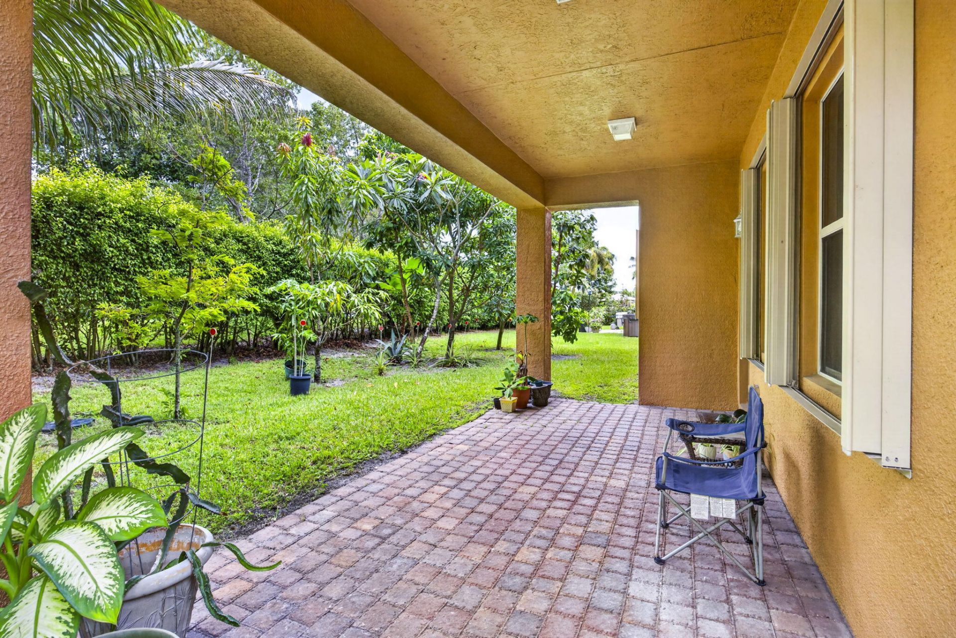 742 Cresta Circle, West Palm Beach, FL 33413 Photo