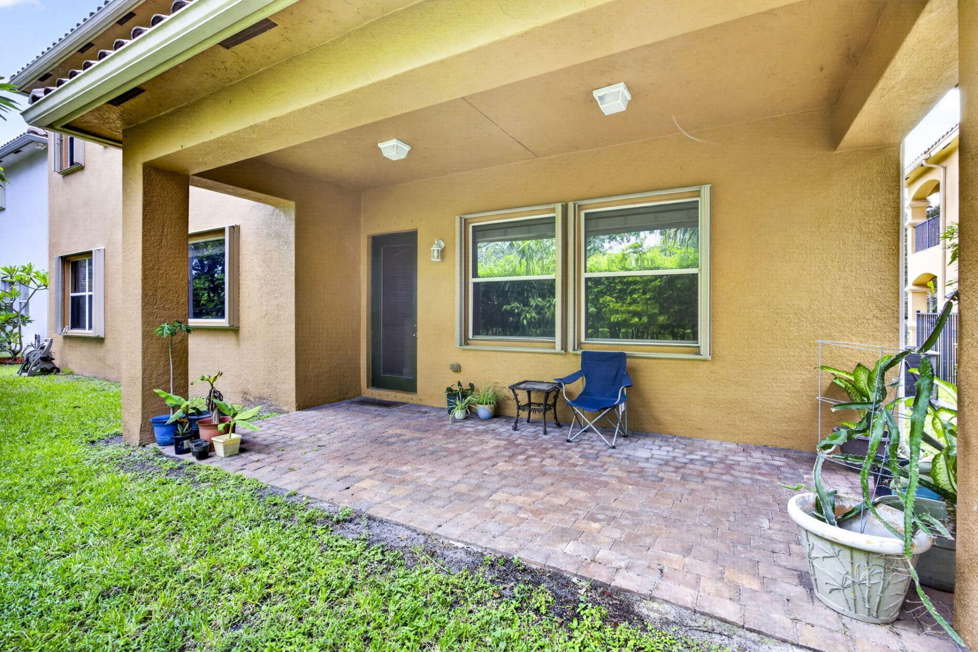 742 Cresta Circle, West Palm Beach, FL 33413 Photo
