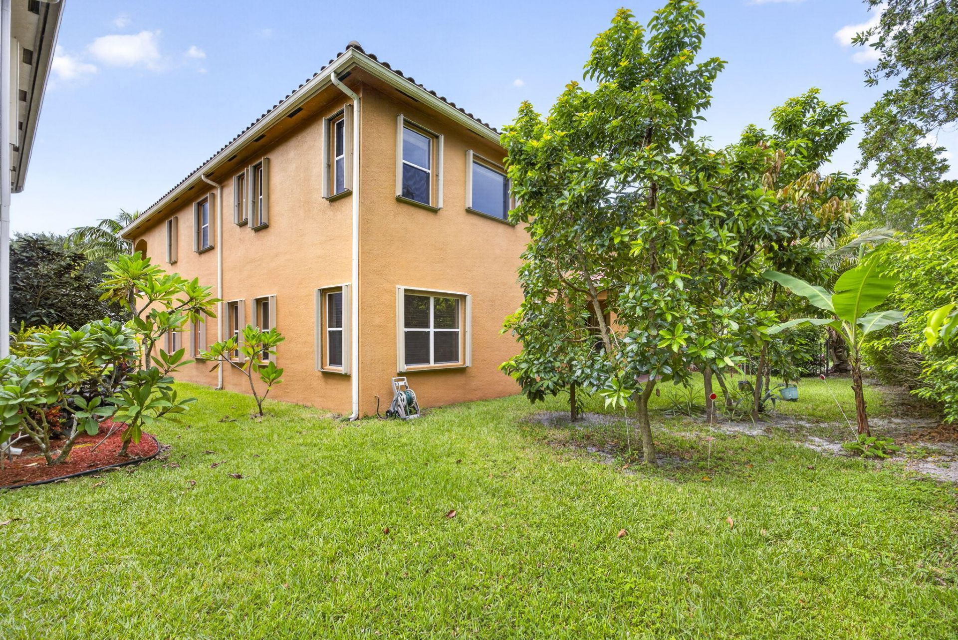 742 Cresta Circle, West Palm Beach, FL 33413 Photo