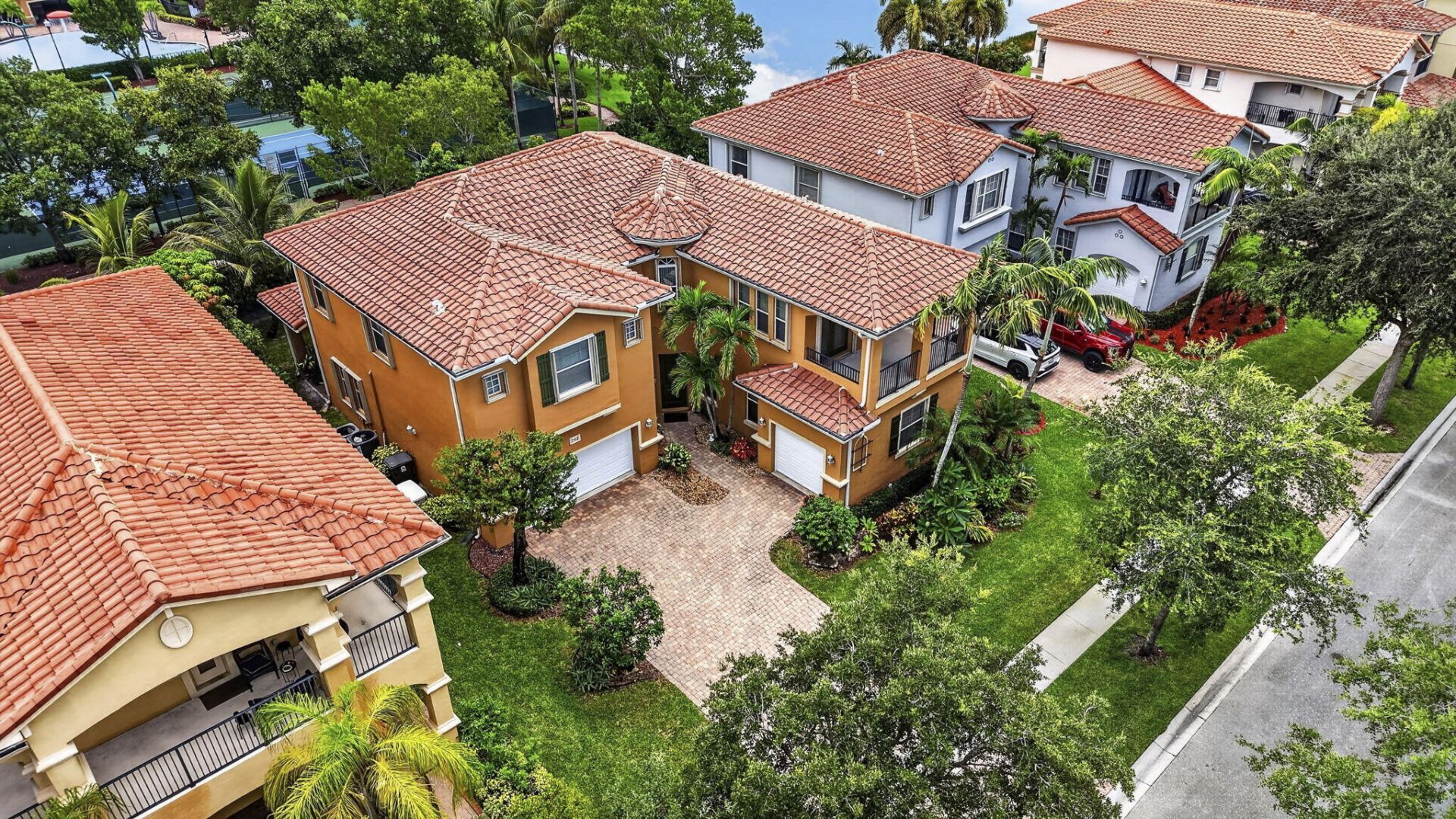 742 Cresta Circle, West Palm Beach, FL 33413 Photo