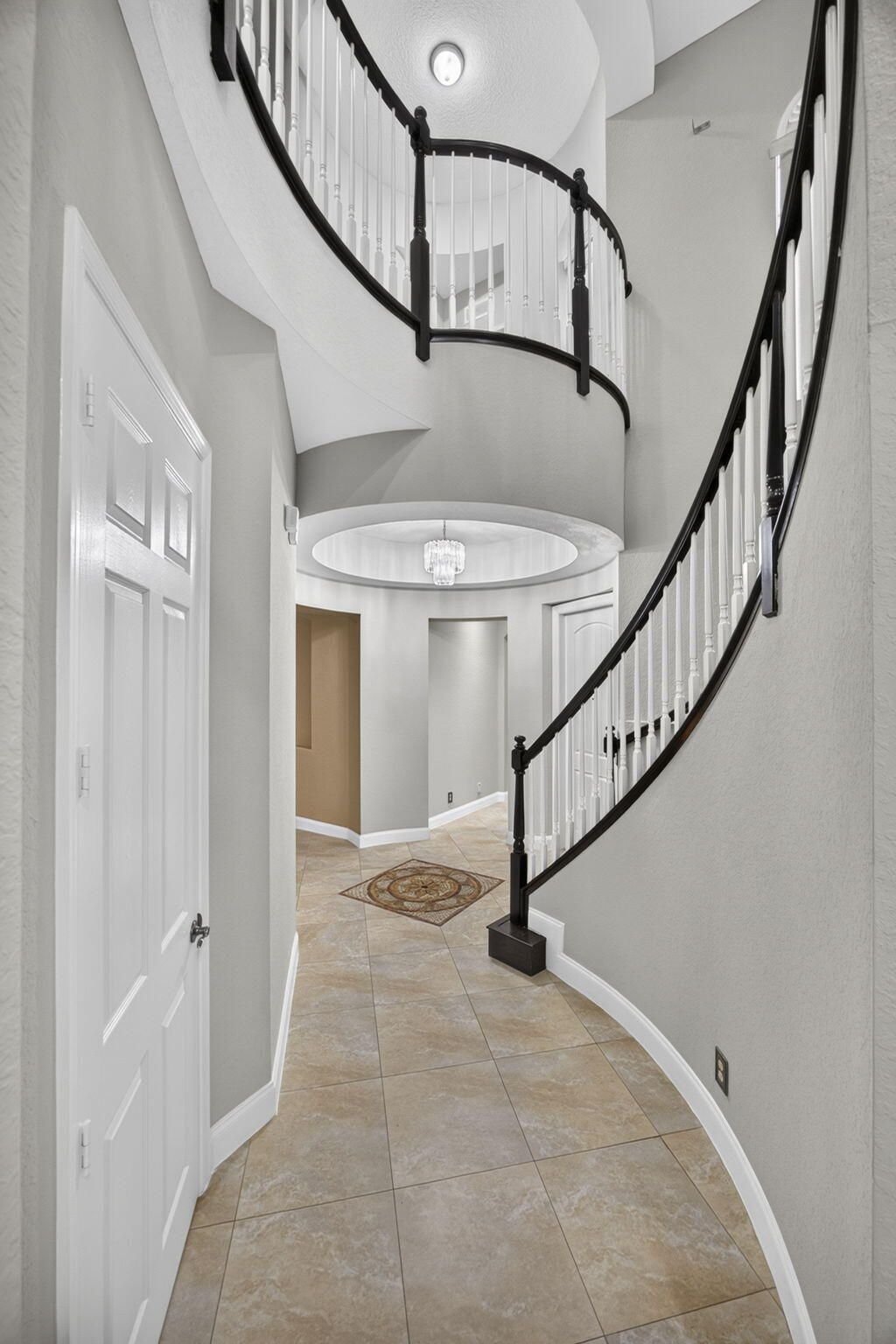 742 Cresta Circle, West Palm Beach, FL 33413 Photo