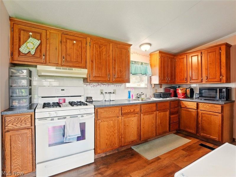 11 Caroll Avenue, Orwell, OH 44076 Photo 6