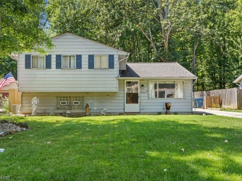 5220 Olive Avenue, North Ridgeville, OH 44039 Photo 1
