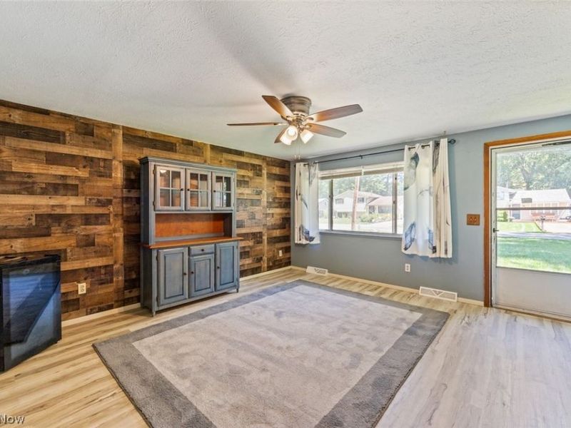 5220 Olive Avenue, North Ridgeville, OH 44039 Photo 5