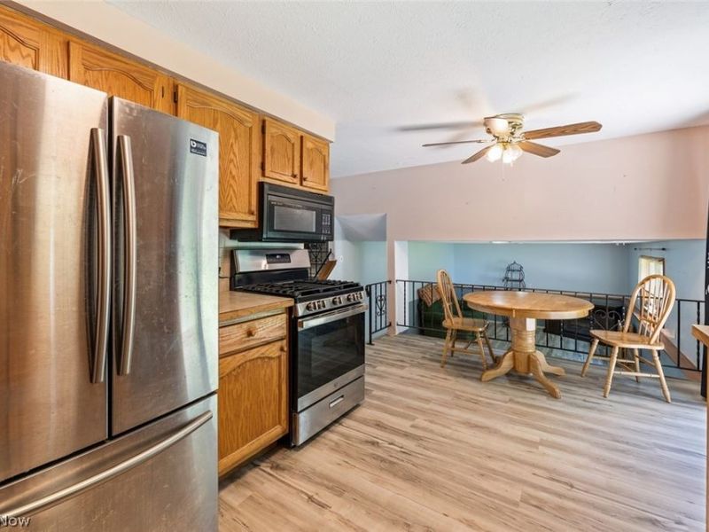 5220 Olive Avenue, North Ridgeville, OH 44039 Photo 9