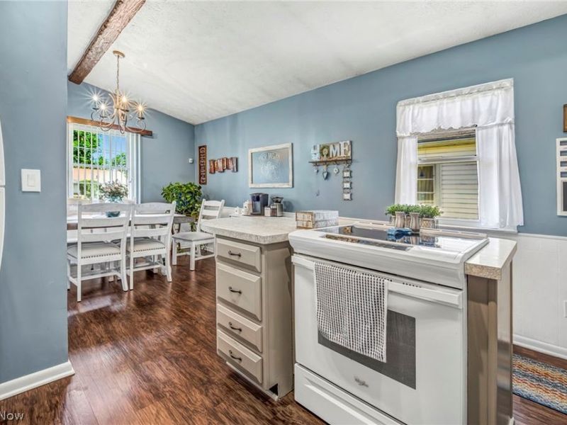 584 Stanley Road, Akron, OH 44312 Photo 10