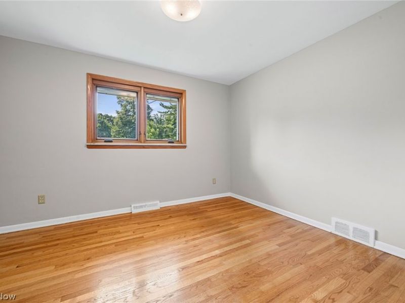 1488 Parkview Drive, Seven Hills, OH 44131 Photo 24