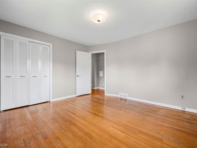 1488 Parkview Drive, Seven Hills, OH 44131 Photo 27