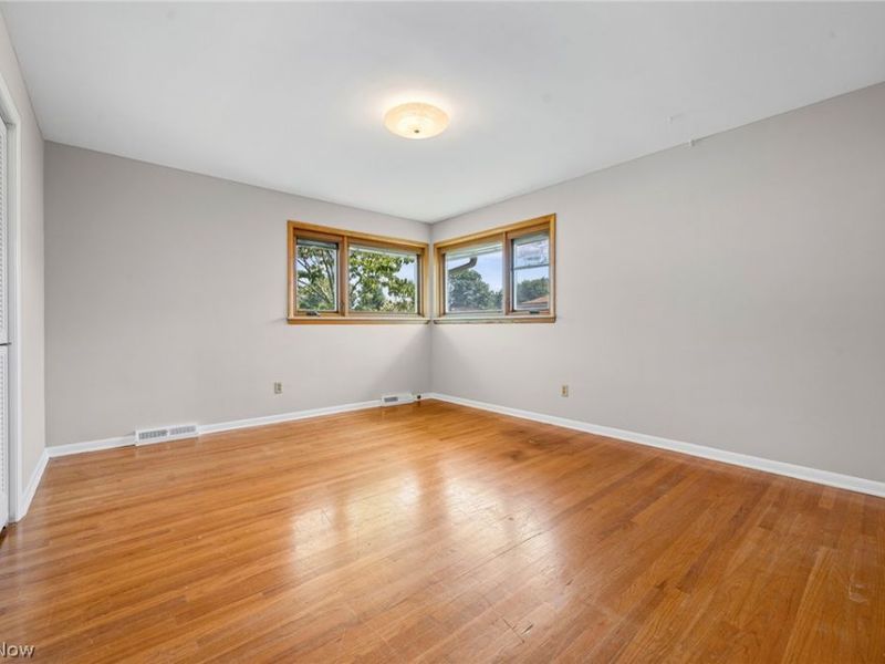 1488 Parkview Drive, Seven Hills, OH 44131 Photo 28