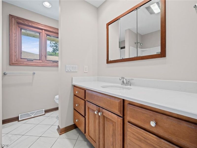 1488 Parkview Drive, Seven Hills, OH 44131 Photo 31