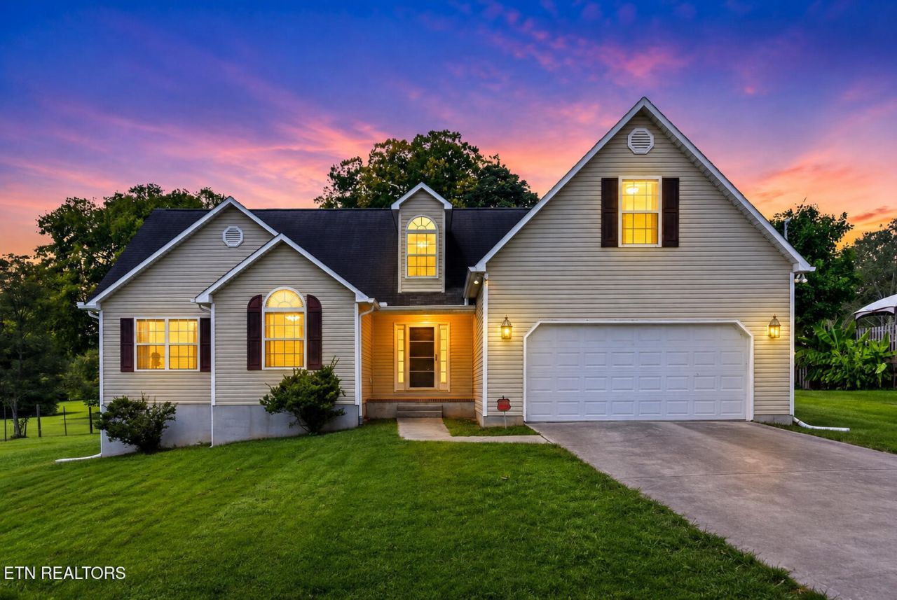 211 Bagwell Rd, Knoxville, TN 37924 Main Photo