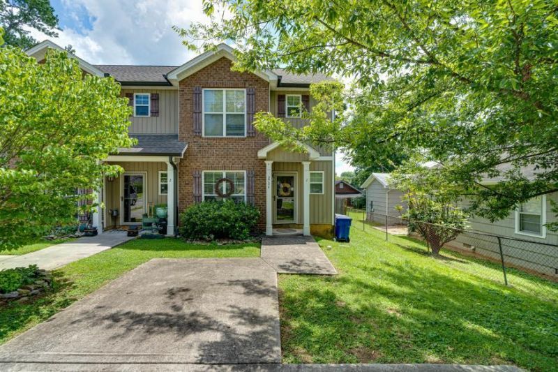 2704 Woodlawn Avenue Cleveland, TN 37312