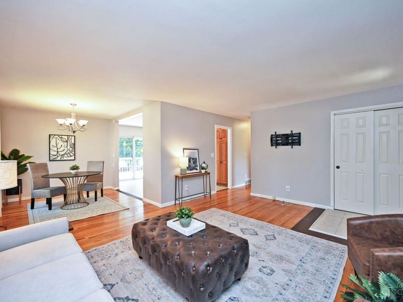 6040 Seiler Drive, Cincinnati, OH 45239 Photo 10