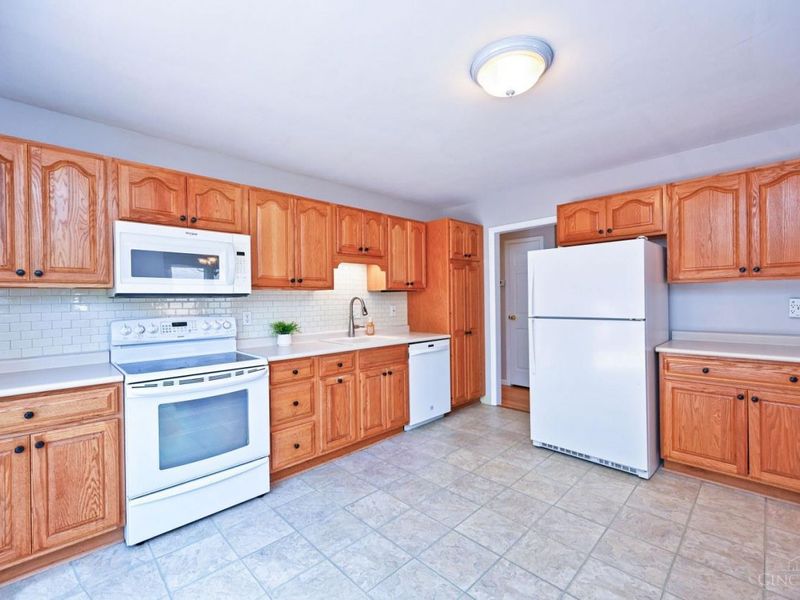 6040 Seiler Drive, Cincinnati, OH 45239 Photo 15