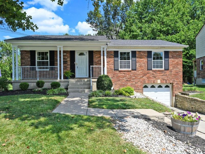 6040 Seiler Drive, Cincinnati, OH 45239 Photo 2