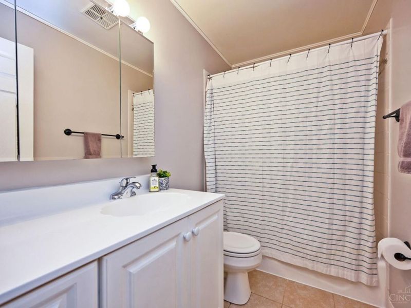 6040 Seiler Drive, Cincinnati, OH 45239 Photo 26